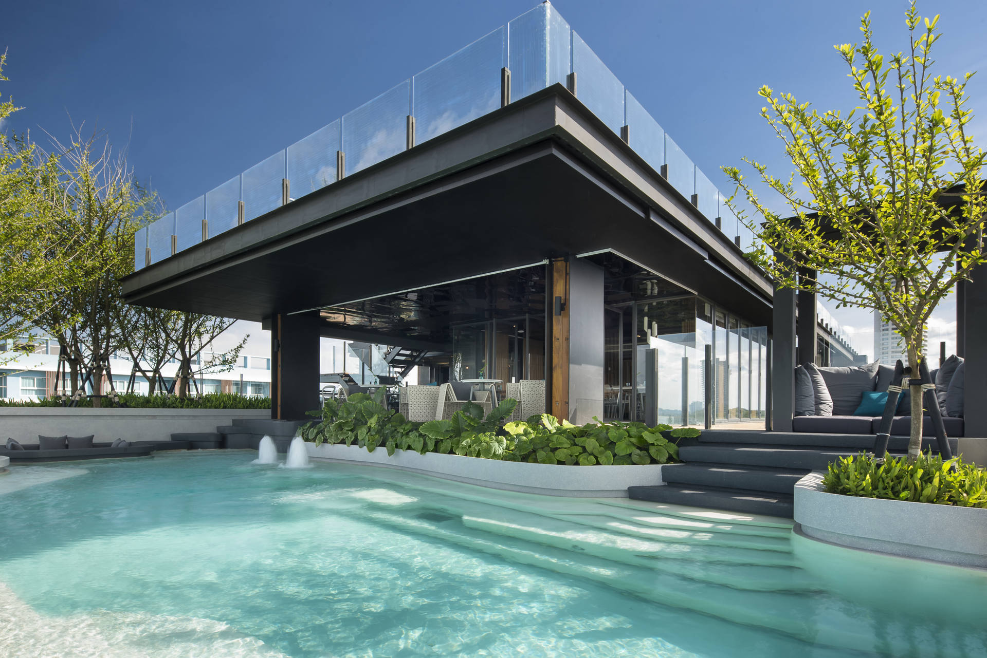 SEAPHERE Pool