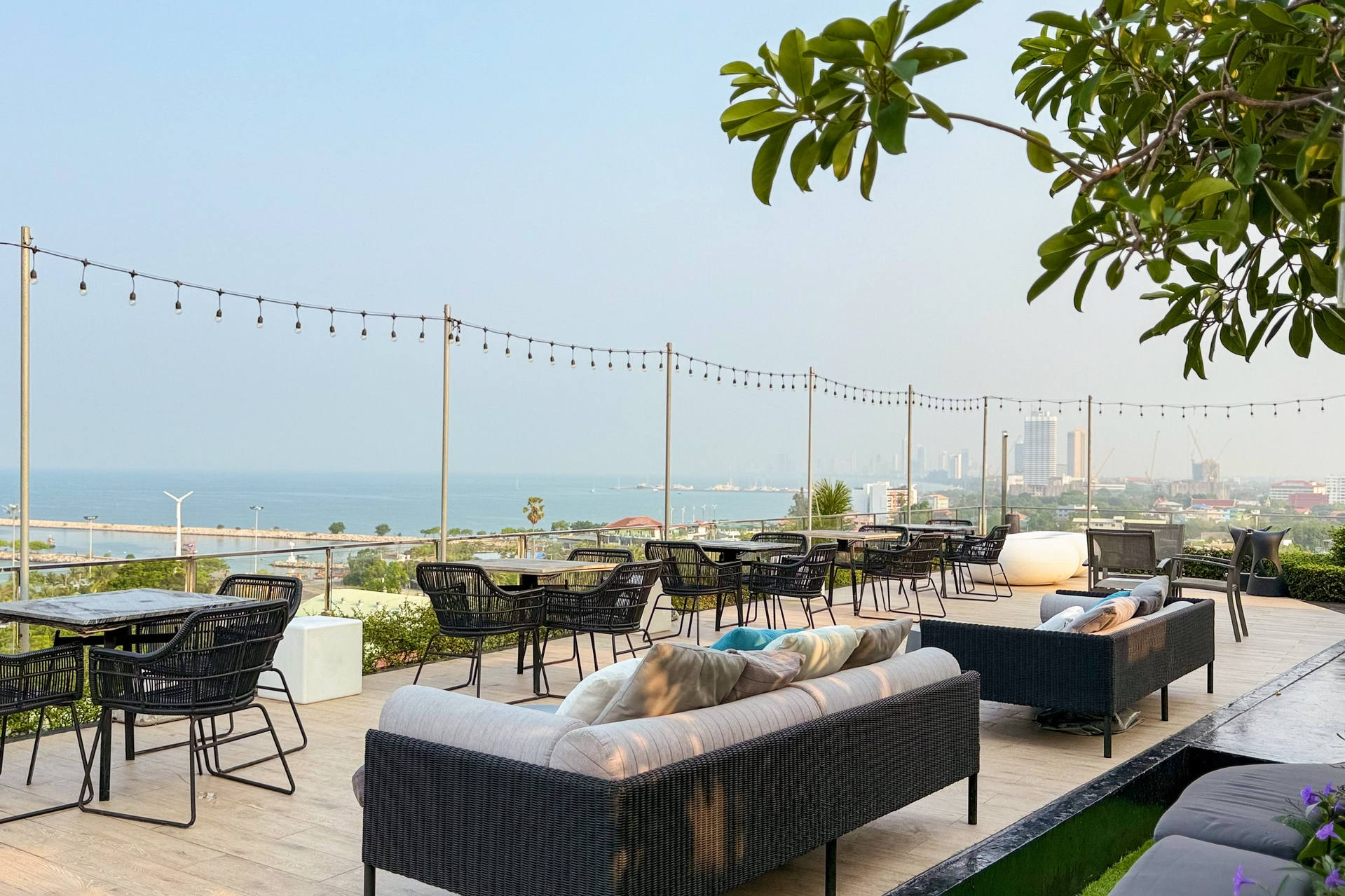 Sky Vibe Rooftop
